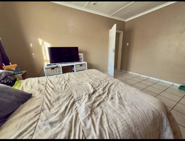 3 BEDROOM HOUSE FOR SALE IN MINNEBRON